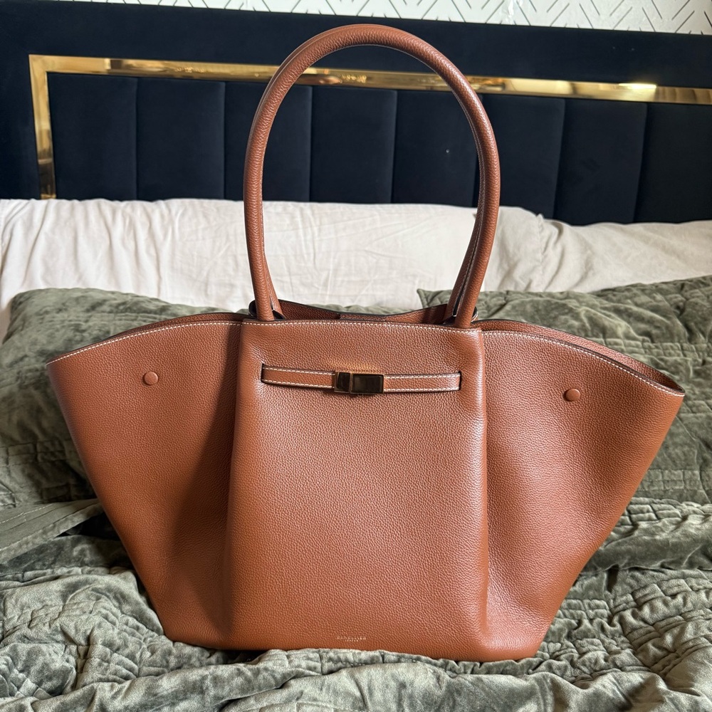 Demellier | The New York Tote | Tan
